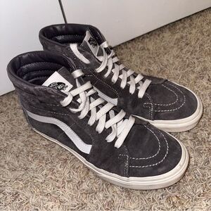 Vans Gray Sk8-Hi Gray High Tops M6.5/W8 Suede Heiq Eco Dry